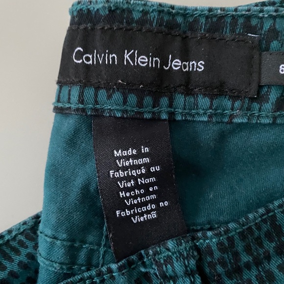 CALVIN KLEIN PATTERNED DENIMS - Picture 6 of 11